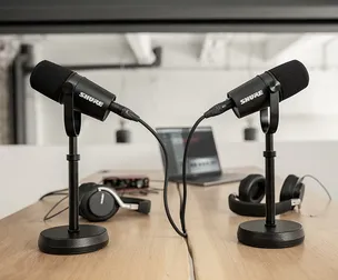 Studio d'enregistrement Echoes Studio : micros Shure et interface audio